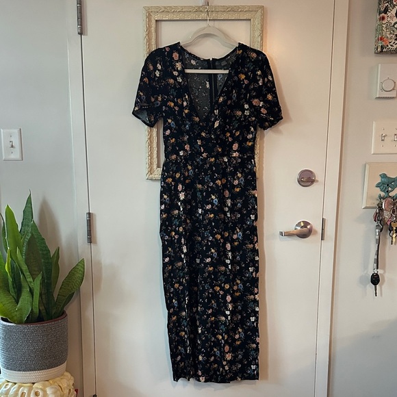 WILD FABLE | Black Floral Short Sleeve Rayon Jumpsuit - Picture 2 of 12